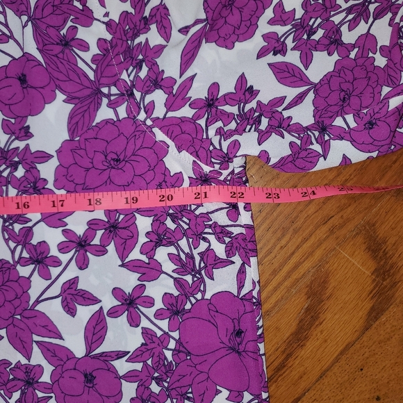 Banana Republic Boyfriend Fit Button Up Long Sleeve Blouse - Picture 7 of 11